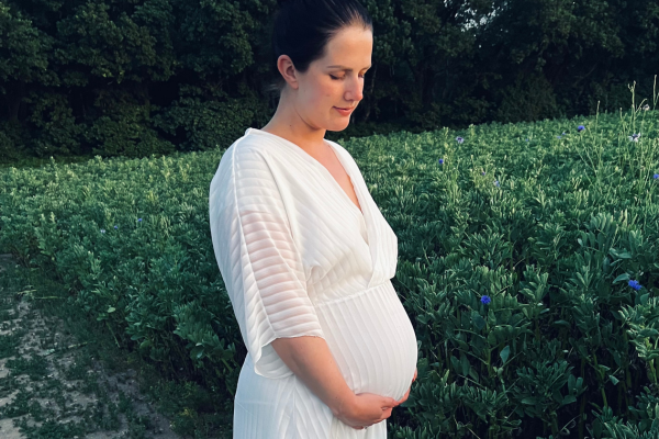 5 Benefits Of Reiki In Pregnancy – Hemsley Organics